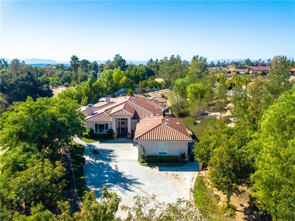 41025 Los Ranchos Circle - Photo 1