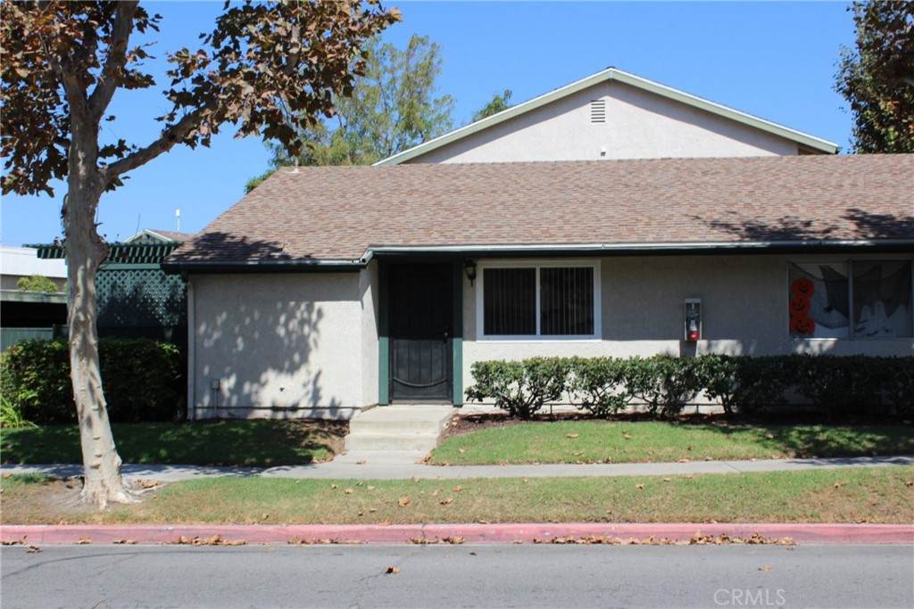 23218 Orange Avenue - Photo 1
