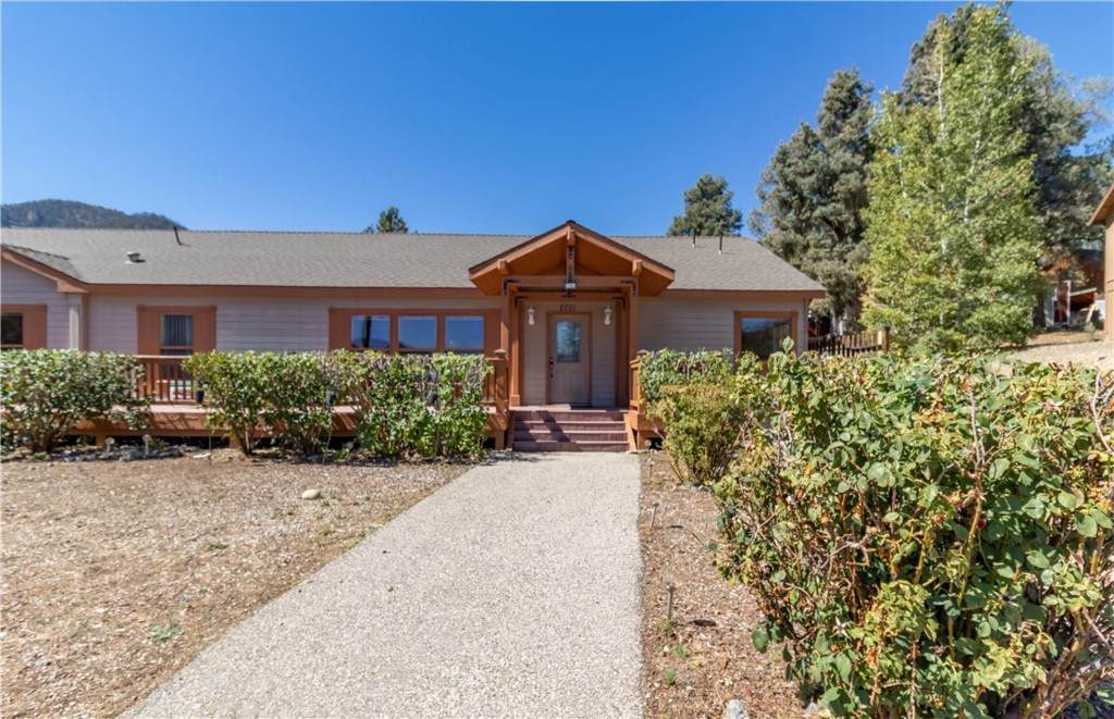 2721 Everest Way - Photo 1