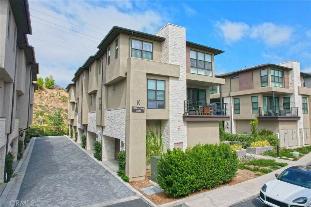 2900 Via Alta Place - Photo 1