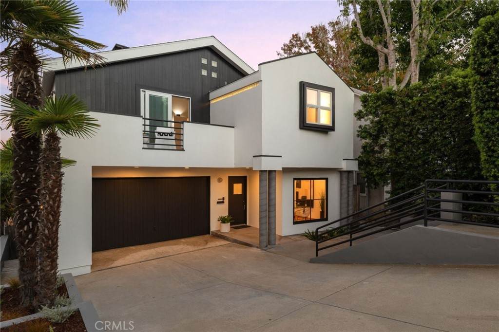 2704 Laurel Avenue - Photo 1