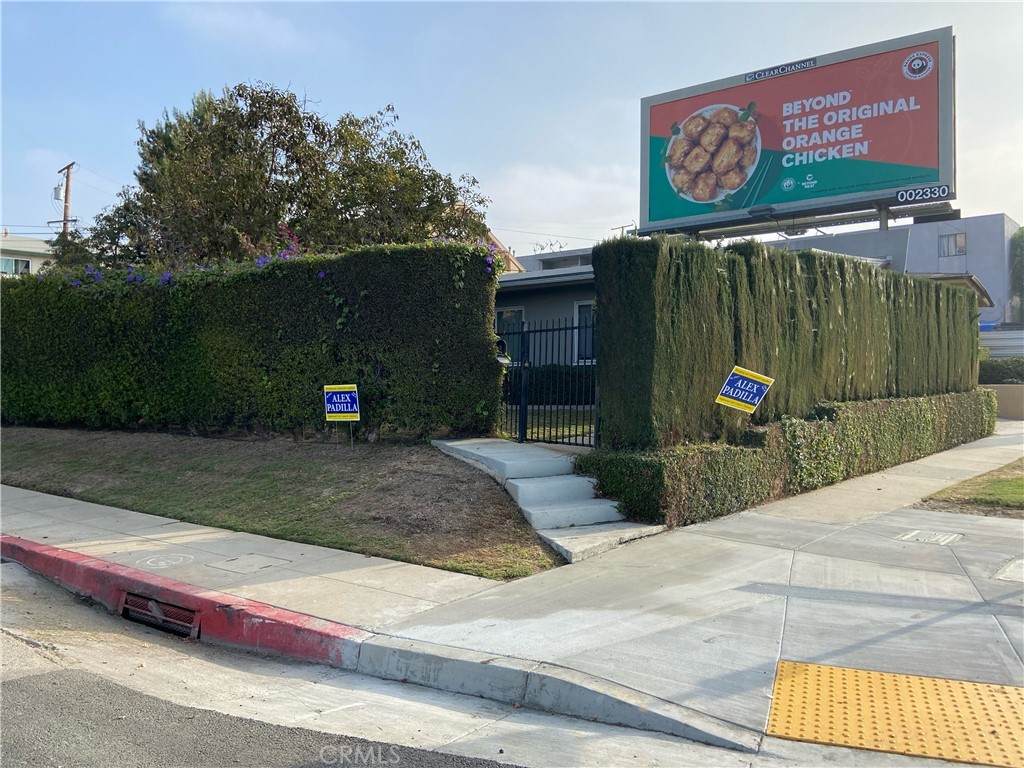 934 Centinela Avenue - Photo 1