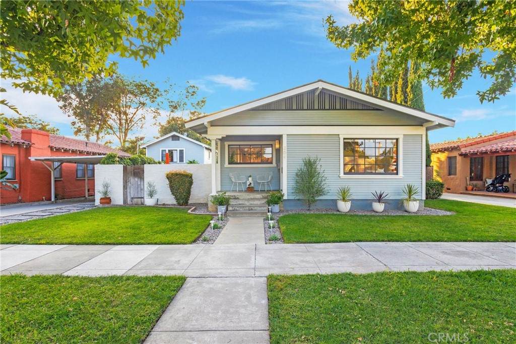 264 Harwood Street - Photo 1