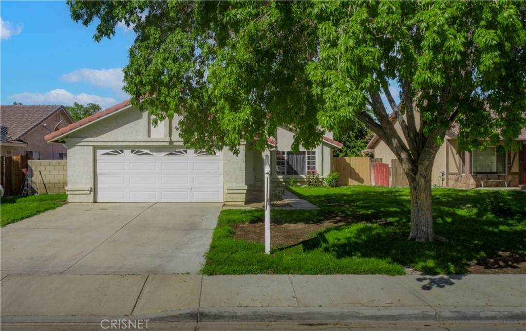 43927 Maria Circle - Photo 1