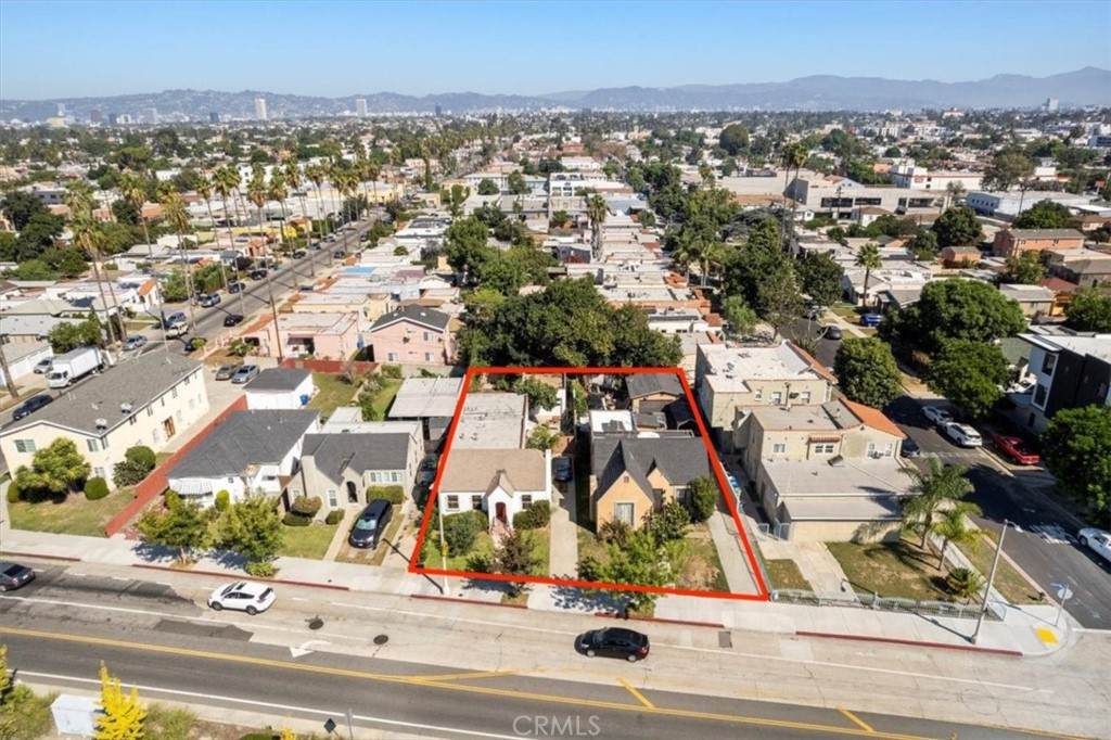 4011 Exposition Boulevard - Photo 1