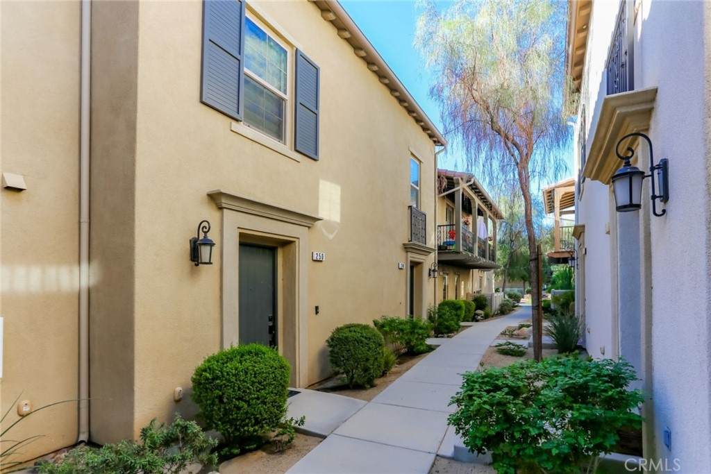 250 Paseo Bravo - Photo 1