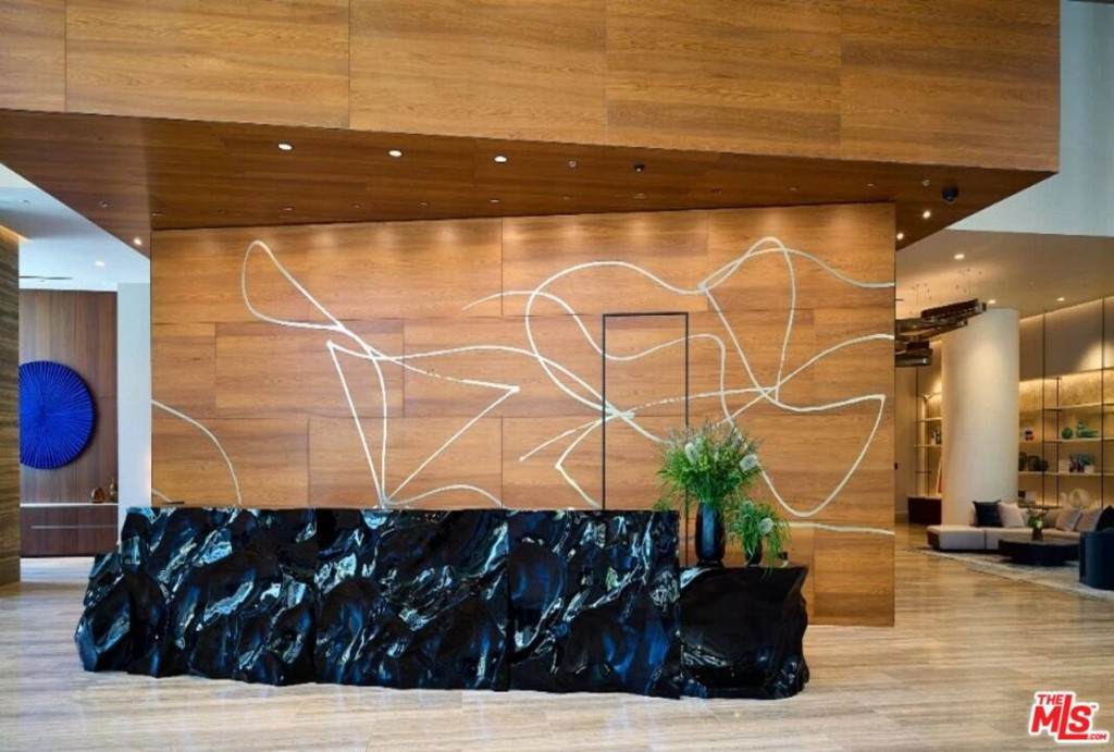 100 Grand Avenue - Photo 1