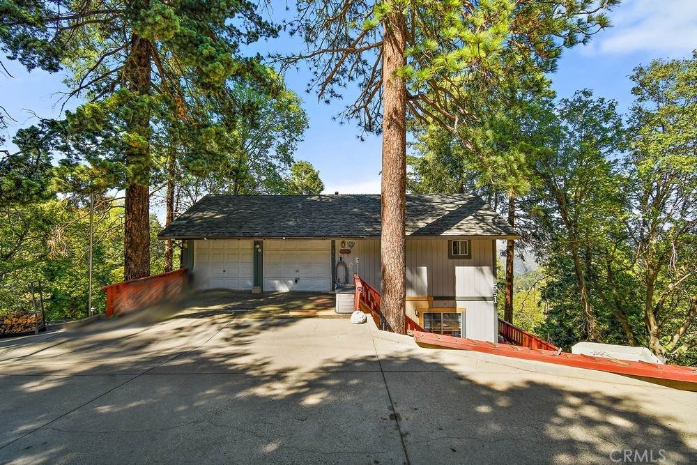 551 Mozumdar Drive - Photo 1