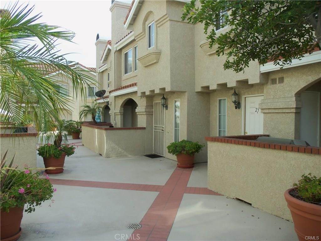 201 Laurel Avenue - Photo 1
