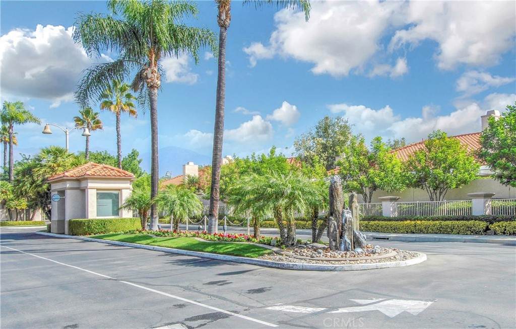21526 Paseo Palmetto - Photo 1