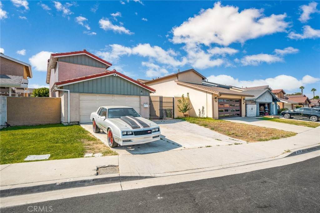 826 Sandpoint Court - Photo 1