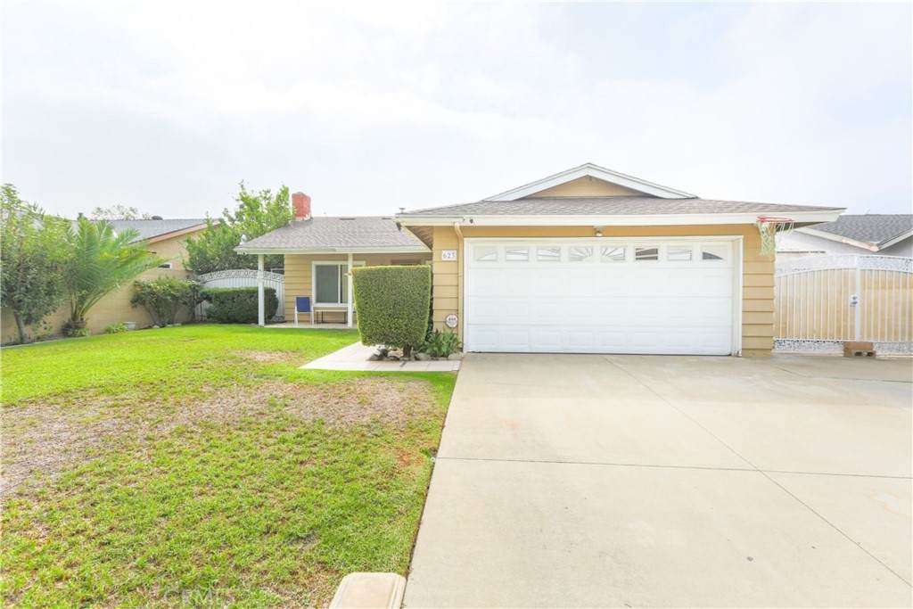 623 Zenia Court - Photo 1