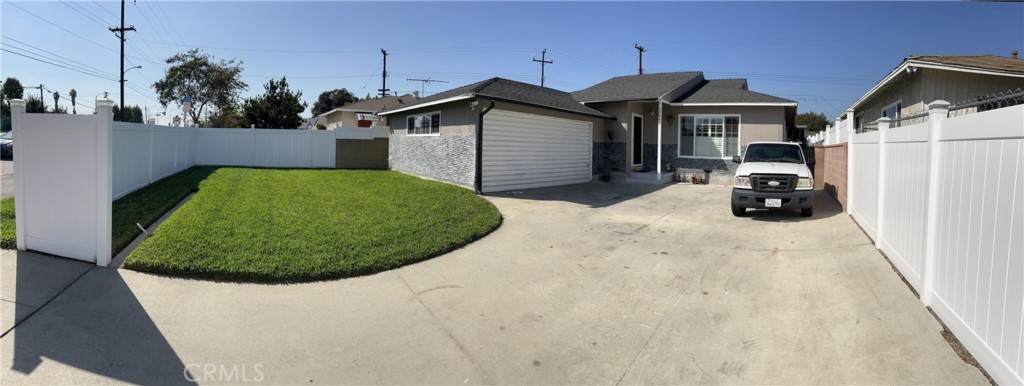 13841 Imperial - Photo 1