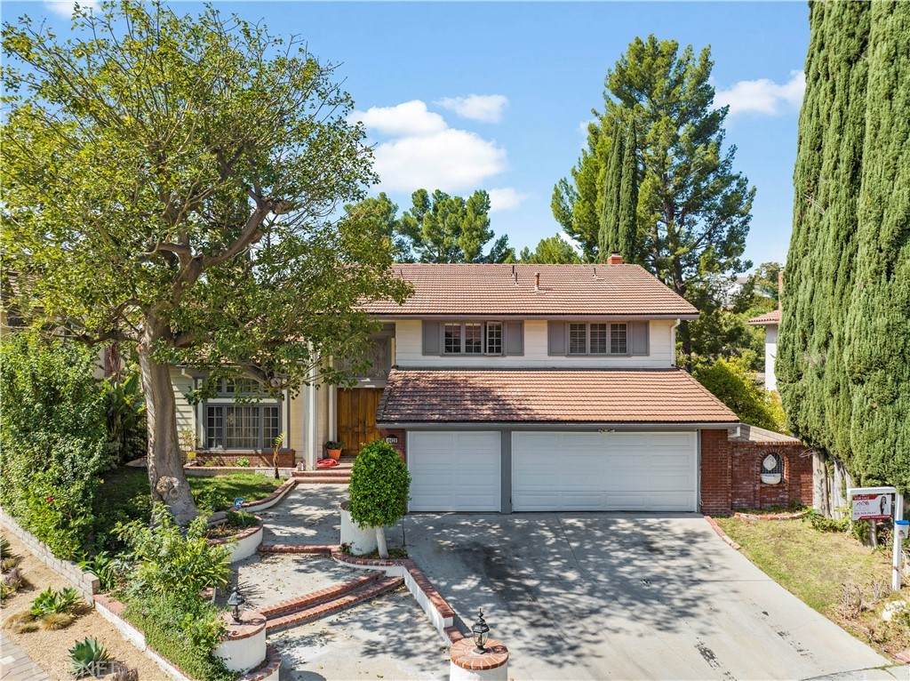 18420 Hastings Way - Photo 1