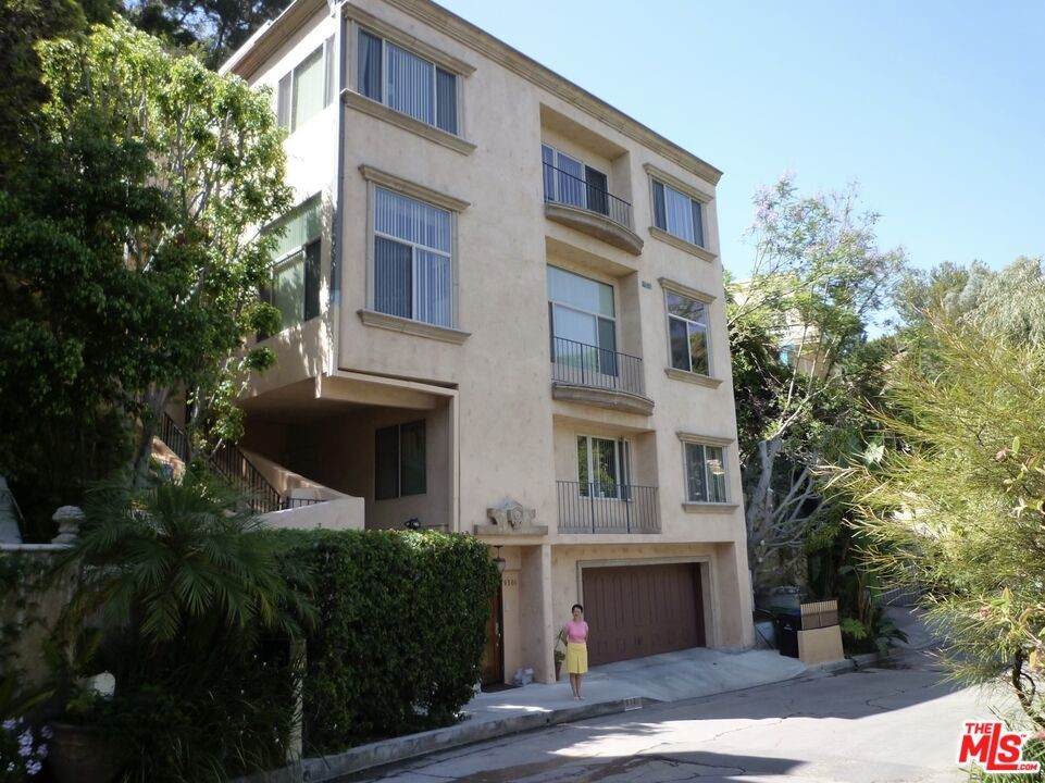 9301 Lloydcrest Drive - Photo 1