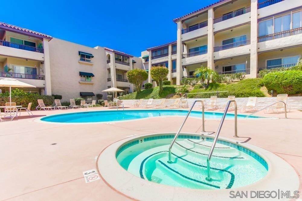 2540 Clairemont Dr - Photo 1