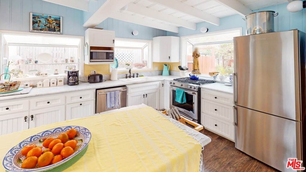 24528 Malibu Road - Photo 1
