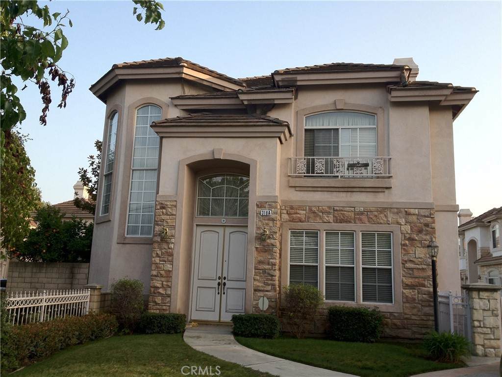 318 Genoa Street - Photo 1