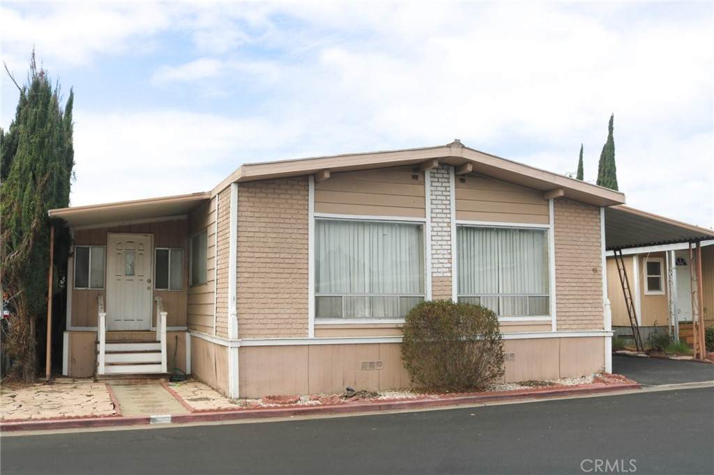 350 S Willow Ave - Photo 1