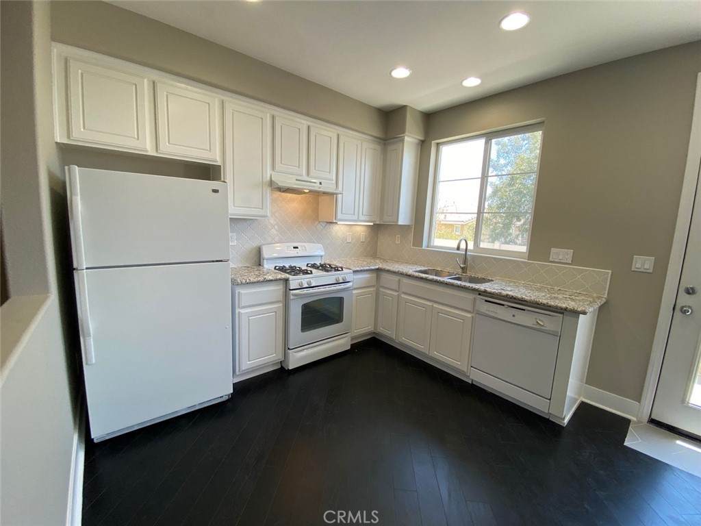 896 Poppyseed Way - Photo 1