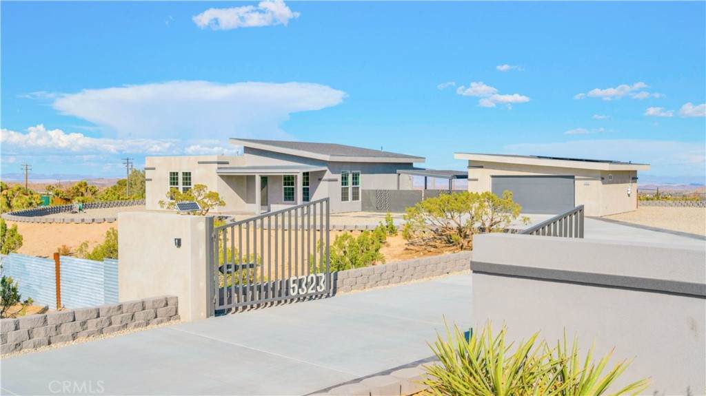 5323 Wallaby Street - Photo 1