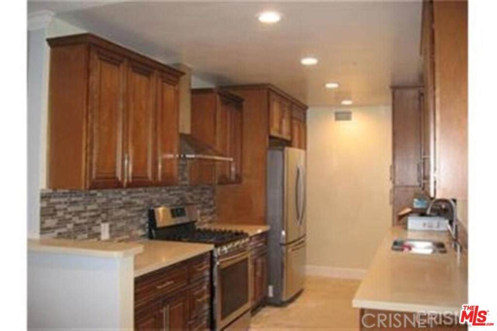 5531 Fallbrook Avenue - Photo 1