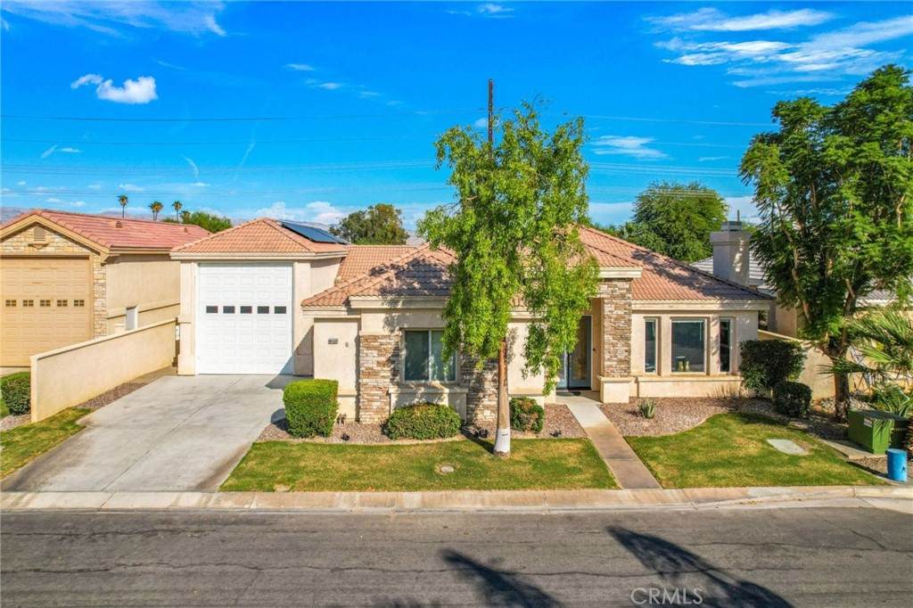 49521 Lewis Road - Photo 1