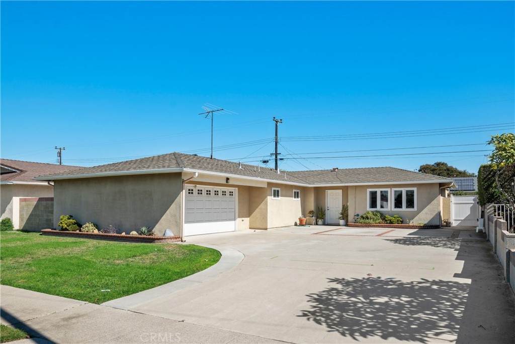 16442 Oakmont Lane - Photo 1