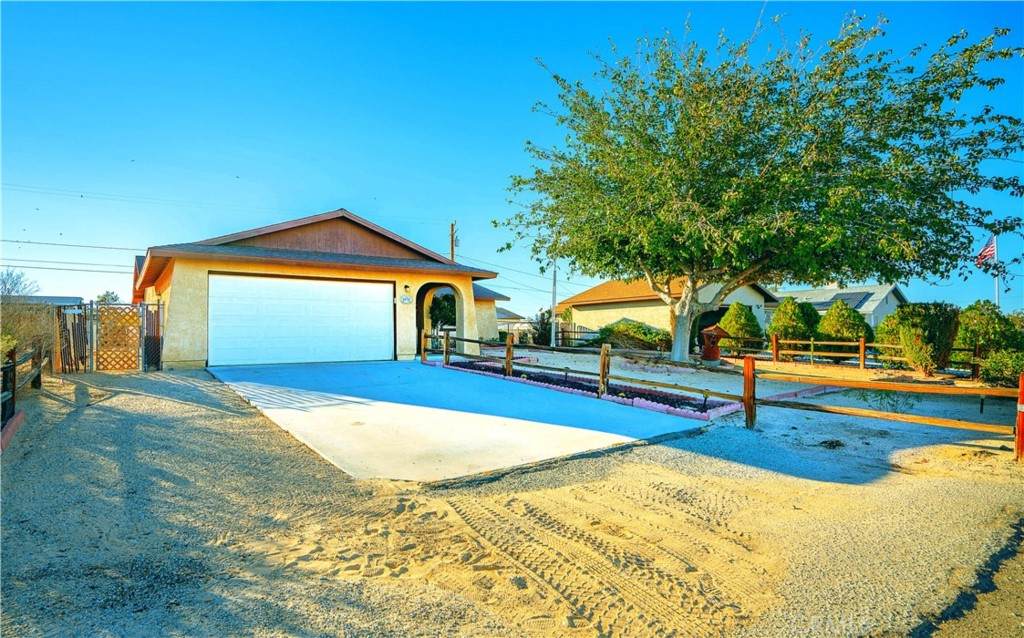 5530 Chia Avenue - Photo 1