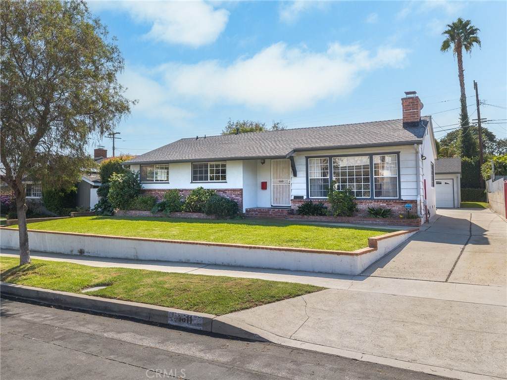 1611 Ofarrell Street - Photo 1