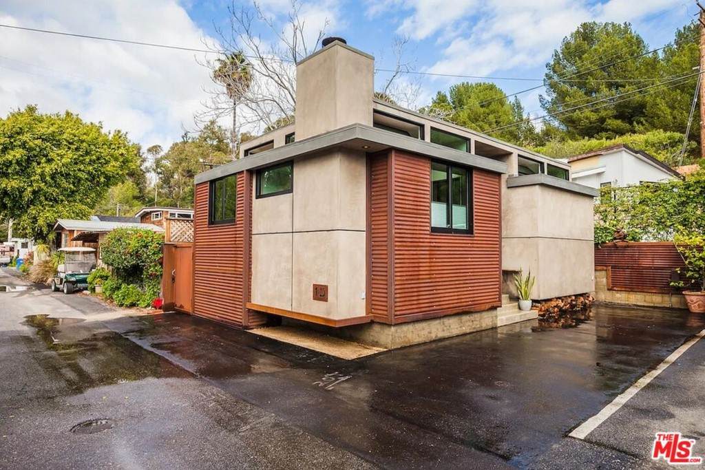 15 Paradise Cove Road - Photo 1