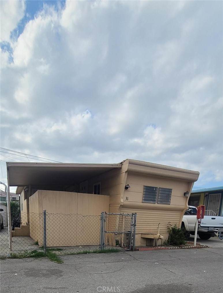 2260 Rialto - Photo 1