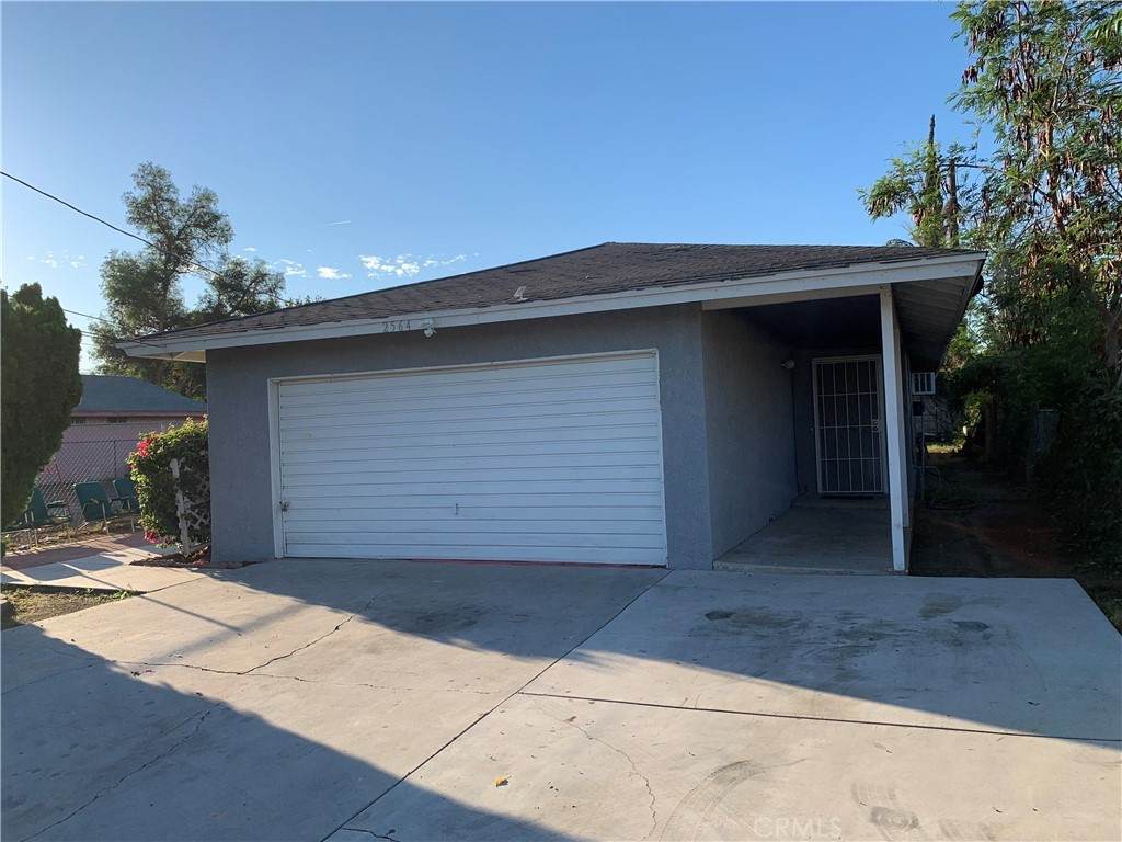 2564 14th Street - Photo 1