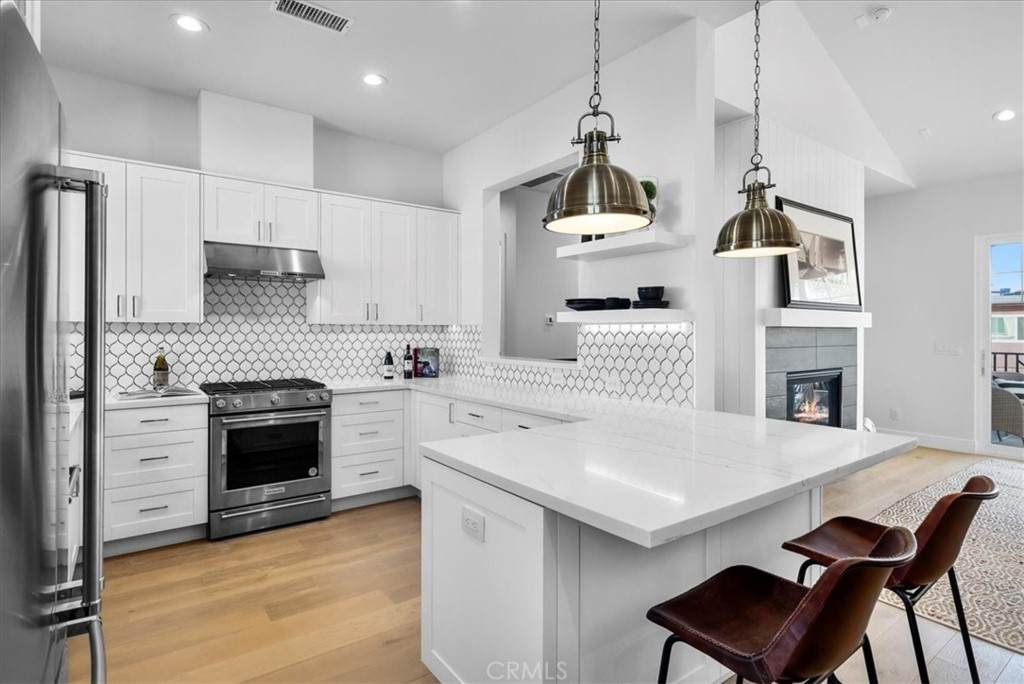 2317 Vanderbilt - Photo 1
