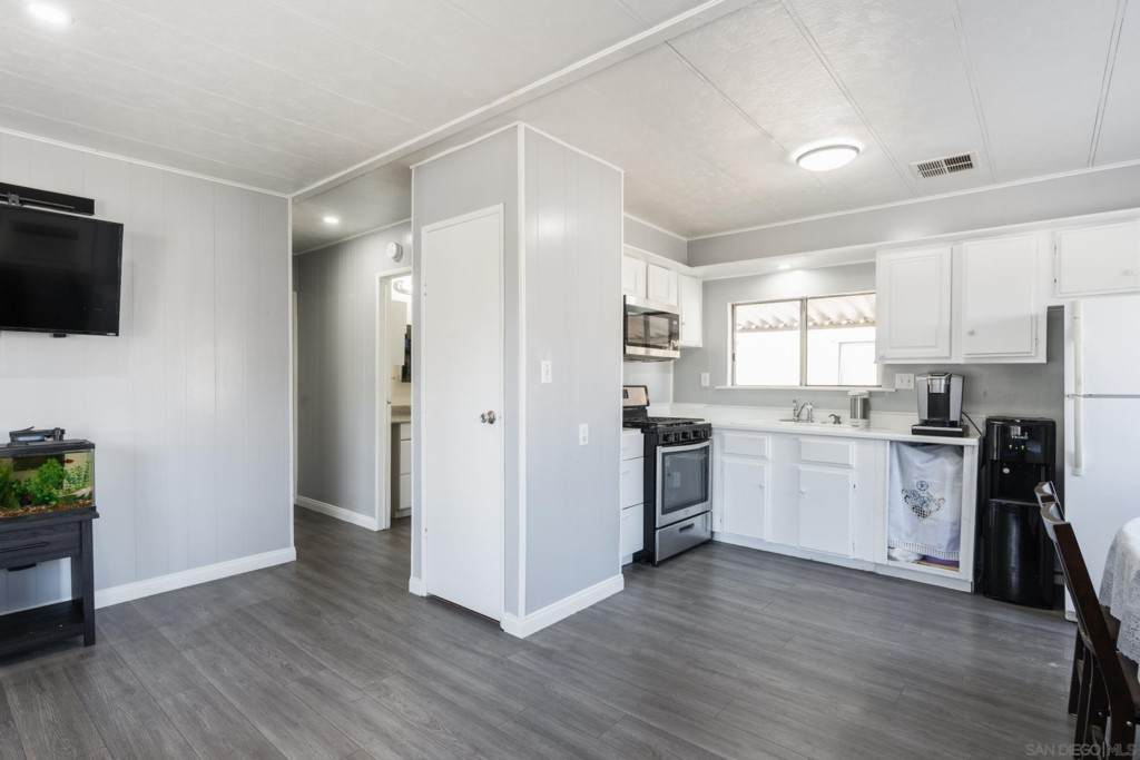 255 Bradley - Photo 1