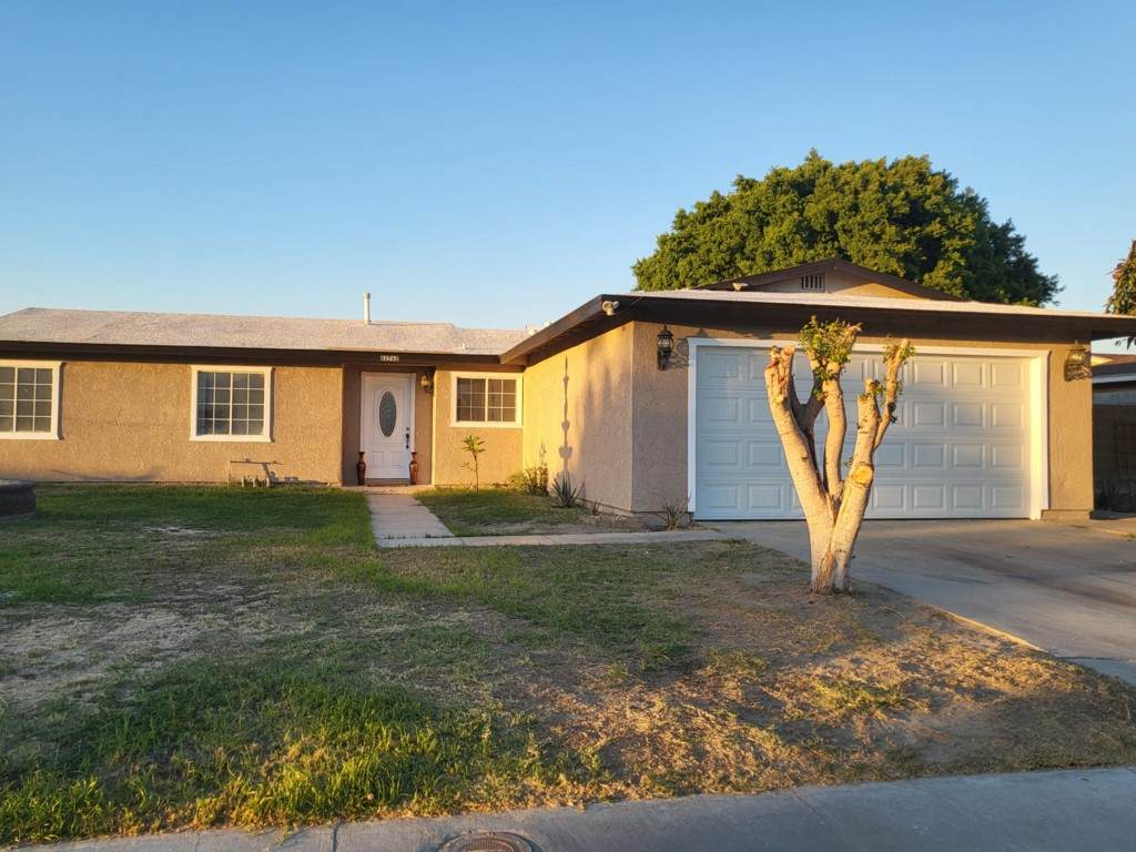 82762 Jamestown Avenue - Photo 1
