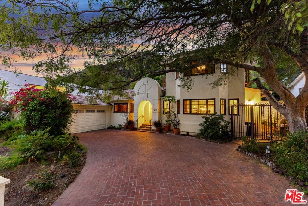 1627 San Ysidro Drive - Photo 1