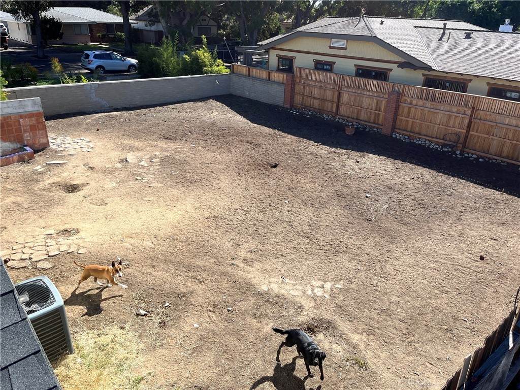 609 Mountain View Place - Photo 1