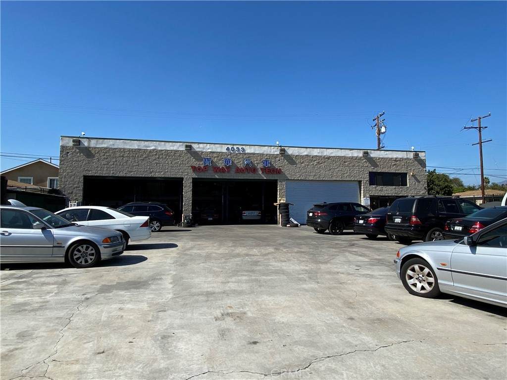 4033 Baldwin Ave - Photo 1