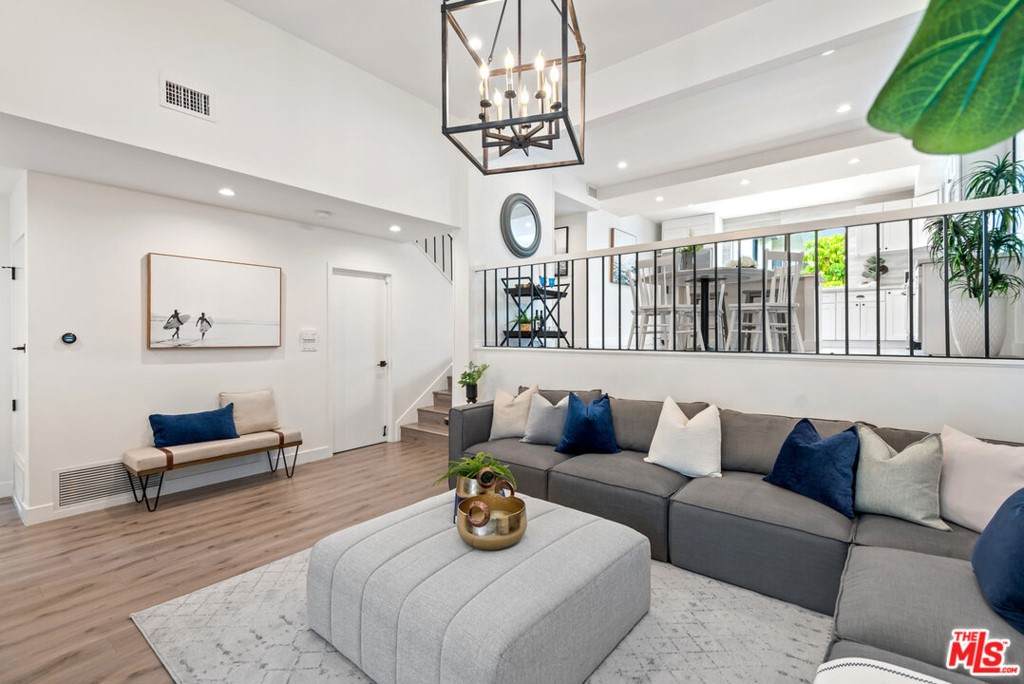 4735 La Villa Marina - Photo 1