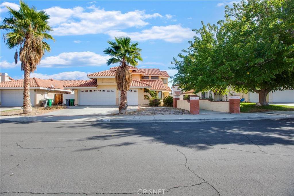 37516 Royal Court - Photo 1