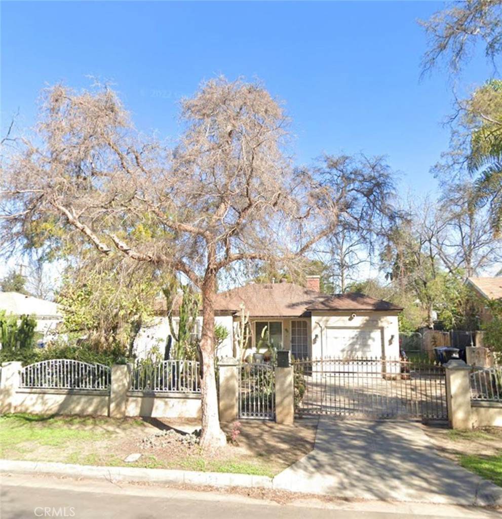 3529 Spruce Street - Photo 1