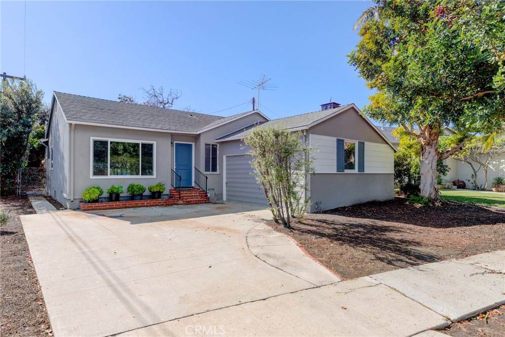 5305 Etheldo Avenue - Photo 1