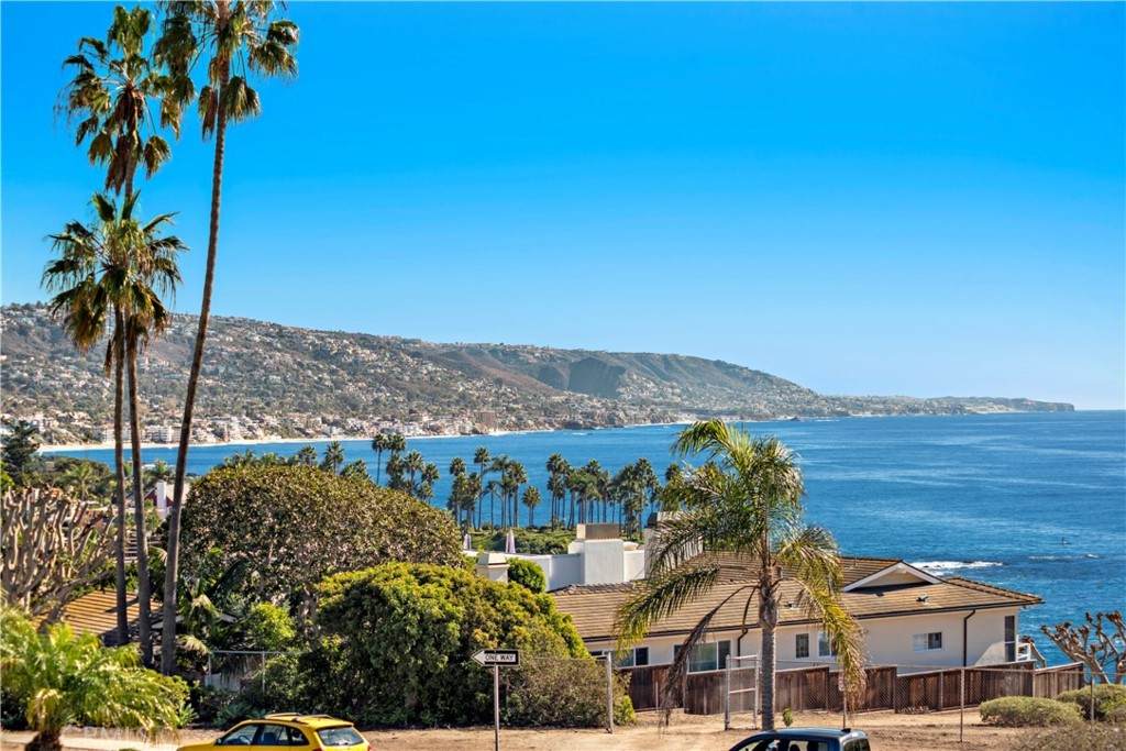 177 Crescent Bay Drive - Photo 1
