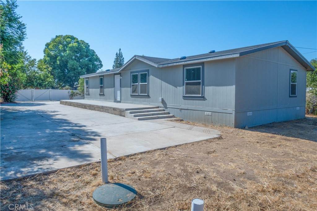 15914 Winchester Way - Photo 1