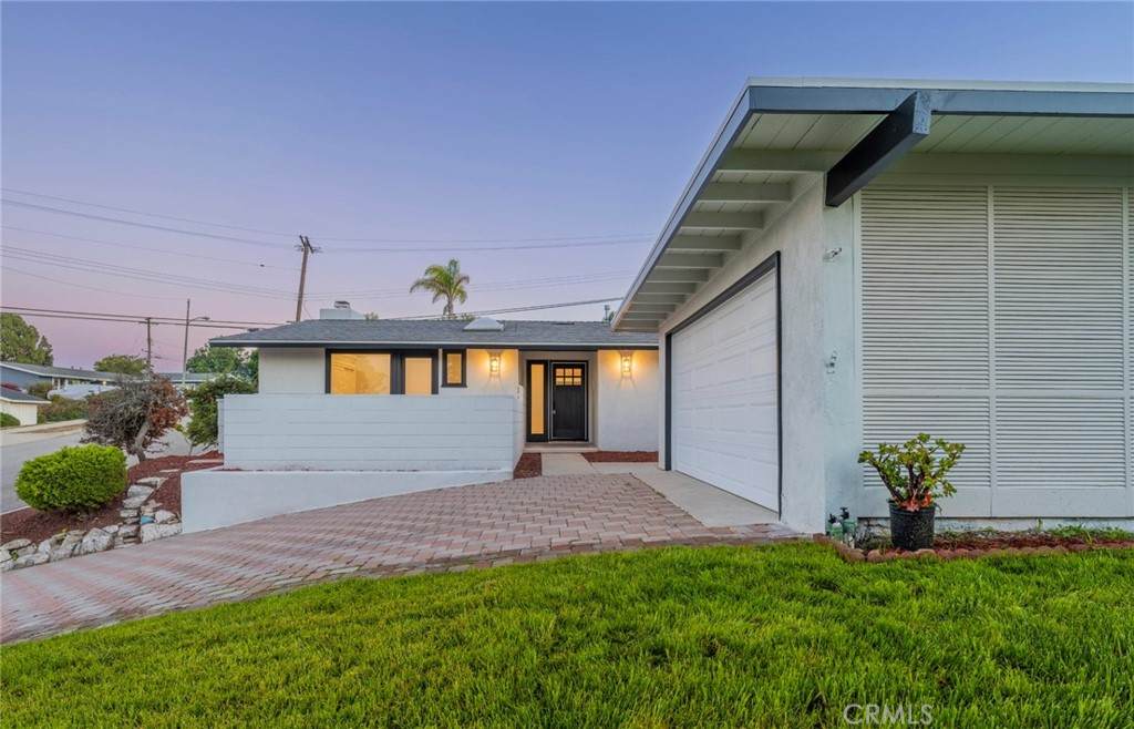 5005 Willow Wood Road - Photo 1
