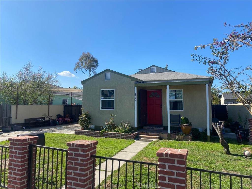 205 Matthisen Avenue - Photo 1