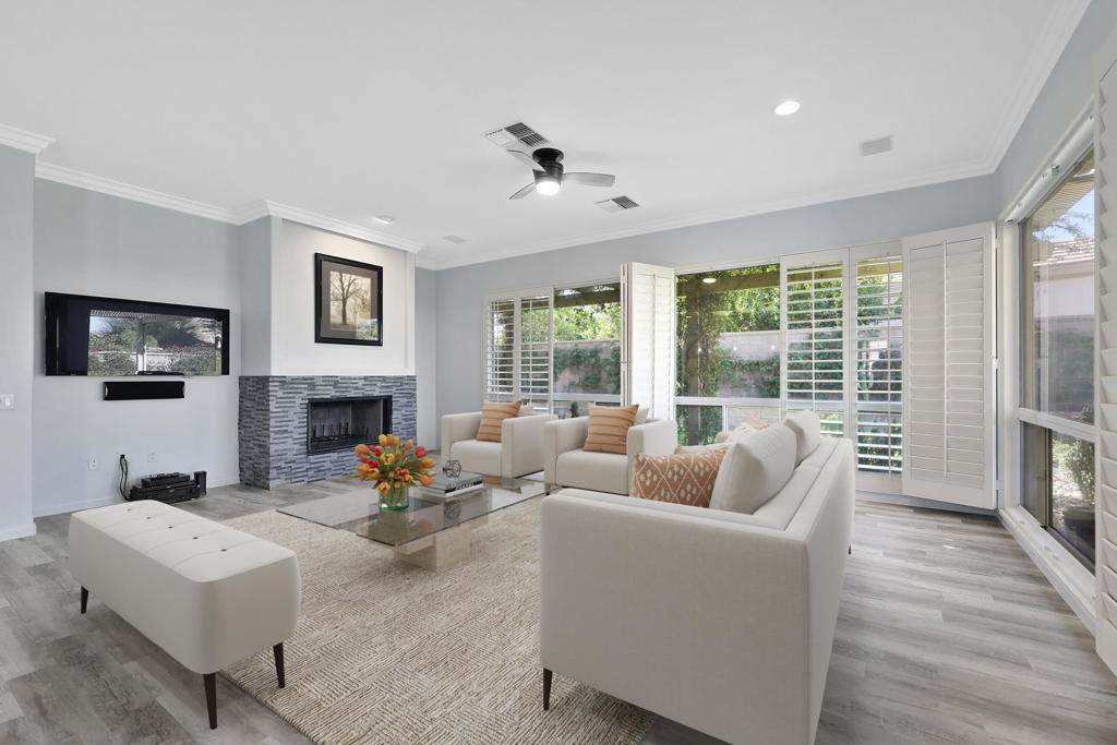 35913 Rosemont Drive - Photo 1