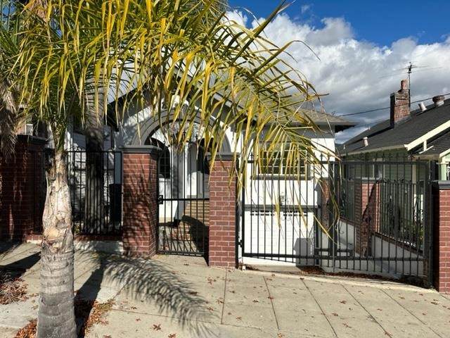 2036 20th Street - Photo 1