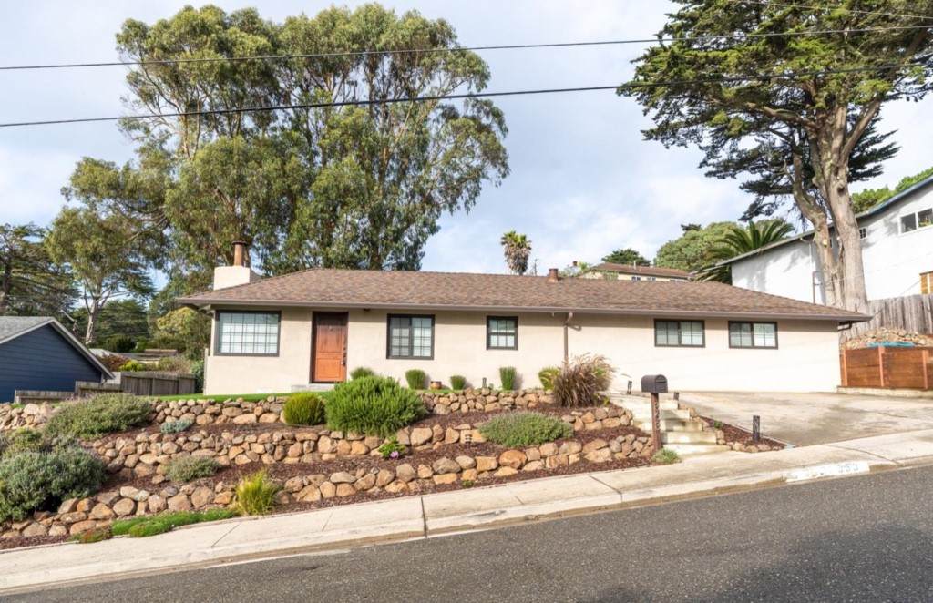 363 Bancroft Way - Photo 1